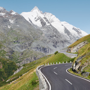 Grossglockner High Alpine Road - ascent to Kaiser-Franz-Josefs-Höhe
