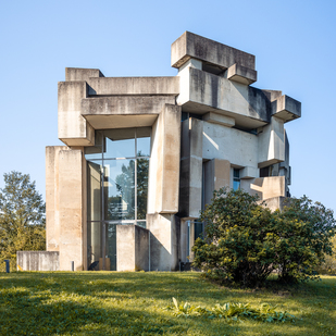 Wotruba Kirche am Georgenberg in Wien von Fritz Wotruba (Bildhauer) und Gerhard Mayer (Architekt)