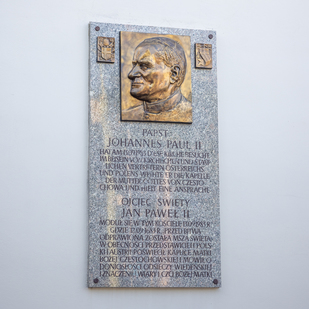 Kahlenberg, memorial plaque at St. Joseph's Church commemorates the Pope's visit in 1983