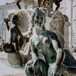 A tour around the city of Innsbruck - Leopold's fountain